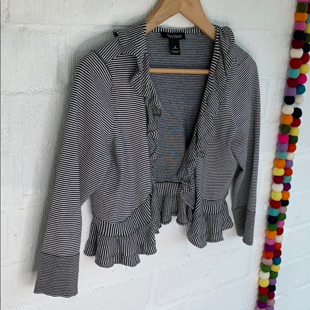 WHBM Ruffle Cropped Ruffle Shrug Off sz M - Picture 2 of 8